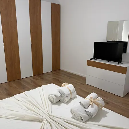 Vlora Apartments Влёра