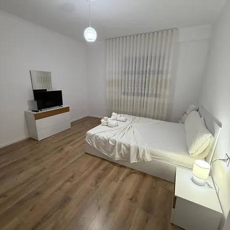Апартаменты Vlora Apartments *